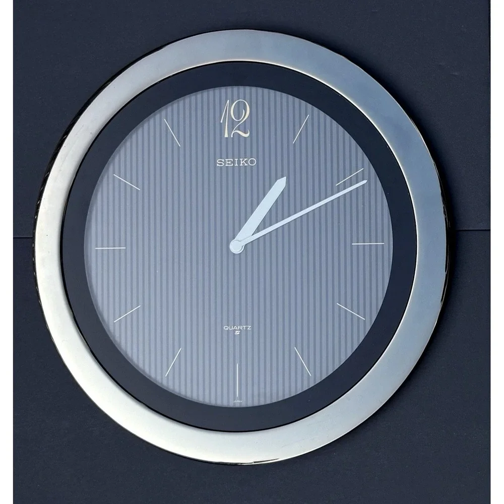 Vintage Seiko quartz wall clock Avant Grey gunmetal gray working 1980's EVC